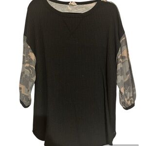 Bibi Women’s 3/4 sleeves Camo Print shirt Medium